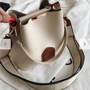 Ivy & Taylor Evelyn Handbag Crossbody Bag